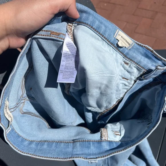 Madewell Roadtripper Jeans - Picture 7 of 8